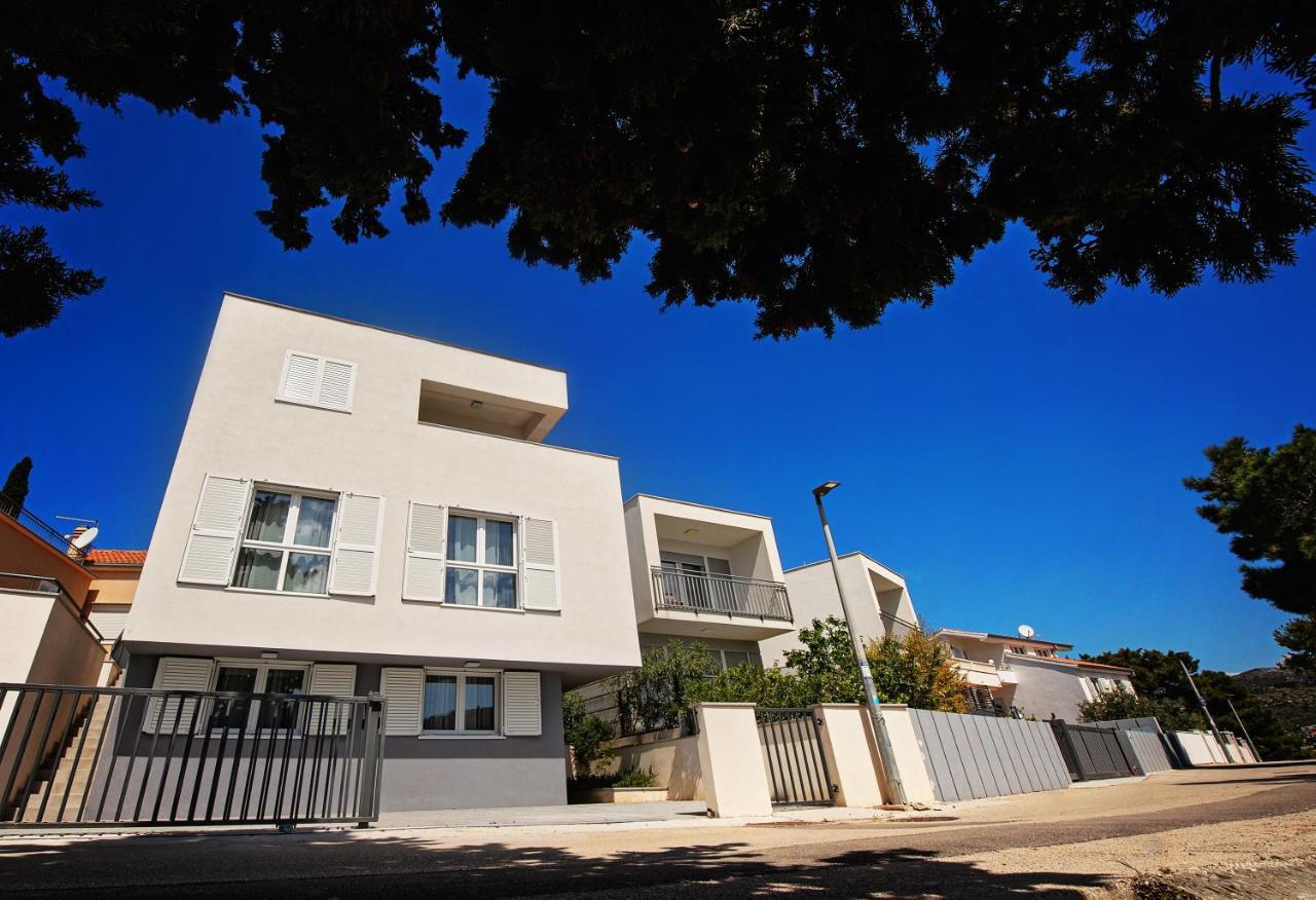 Sea Front Apartments Ivana Rogoznica  Exterior foto