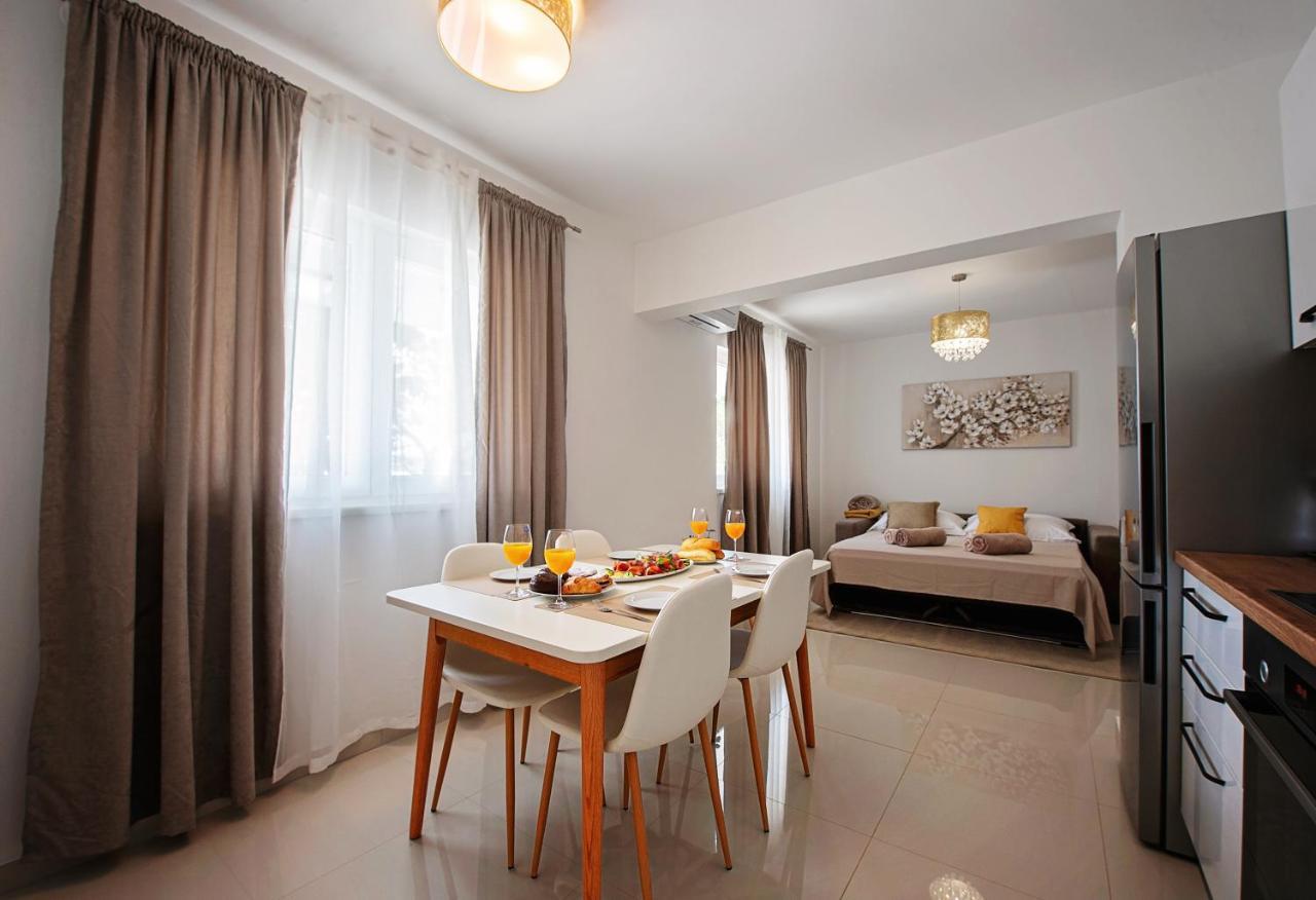 Sea Front Apartments Ivana Rogoznica  Exterior foto